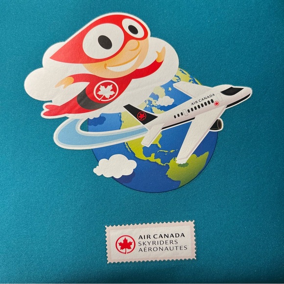 🆕Air Canada Skyriders kid messager bag with 4 surprises - Picture 5 of 8